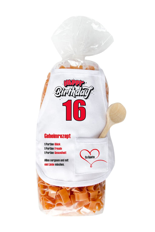 Pasta zum 16. Geburtstag in Herzchenform! Kreative Verpackung mit kleiner Schuerze. Die Mini-Kochschuerze ist bedruckt mit der Aufschrift: Happy Birthday 16 und einem Geheimrezept. Diese Herz Teigwaren sind ein absolut leckeres Geschenk.