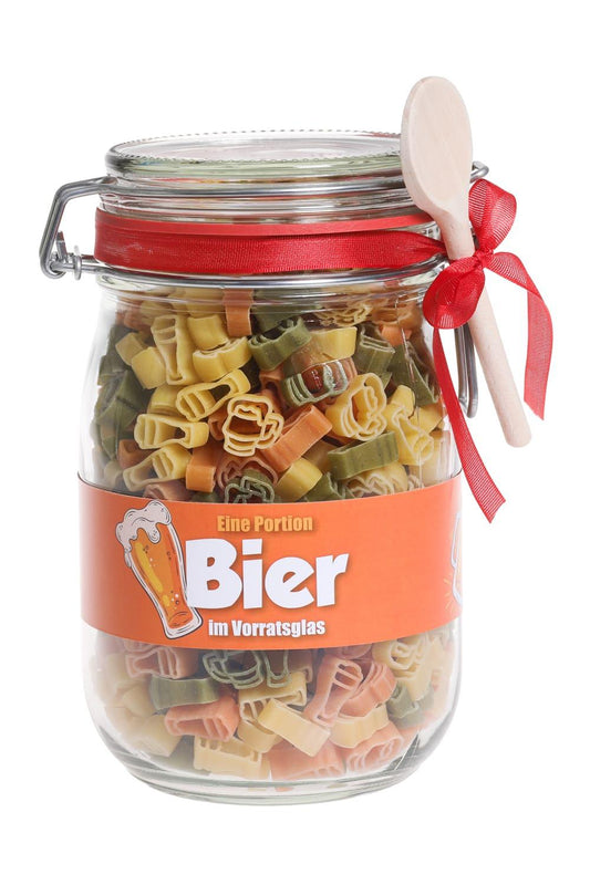Pasta Geschenk mit der Spruch Etikette: Eine Portion Bier im Vorratsglas. Die Pasta sind in Form von Bierglaesern.