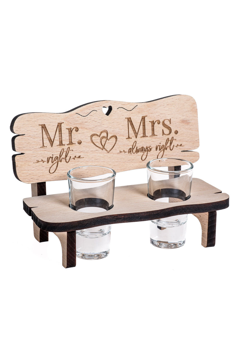 Dieses Schnaps-Geschenk ist ein optimales Hochzeitsgeschenk fuer alle Brautpaare, die gerne Schnaps trinken. Auf der Schnapsbank steht die Aufschrift: Mr. right, Mrs. always right. Inklusive zwei Schnapsglaesli aus Glas. Ein perfektes und kreatives Geschenk zur Hochzeit oder auch fuer Eheleute.