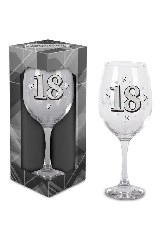 Dieses schoene Glas ist bedruckt mit der Zahl 18. Grosses Weinglas oder Cocktailglas zum 18. Geburtstag. Einzel verpackt in einem Geschenkkarton. Einfach ein kreatives Geschenk zum 18. Geburtstag oder zu einem Jubilaeum!