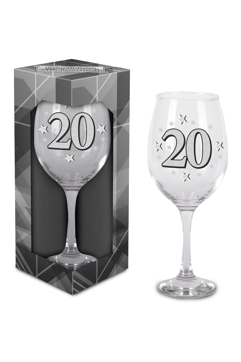 Dieses schoene Glas ist bedruckt mit der Zahl 20. Grosses Weinglas oder Cocktailglas zum 20. Geburtstag. Einzel verpackt in einem Geschenkkarton. Einfach ein kreatives Geschenk zum 20. Geburtstag oder zu einem Jubilaeum!