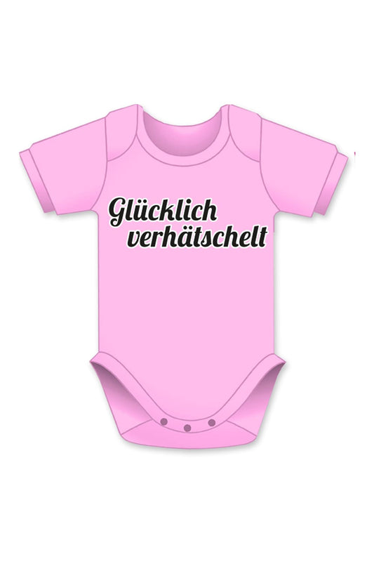 Verhaetschelt Baby Body mit dem Spruch: Gluecklich verhaetschelt. Witziges Babygeschenk zur Geburt.