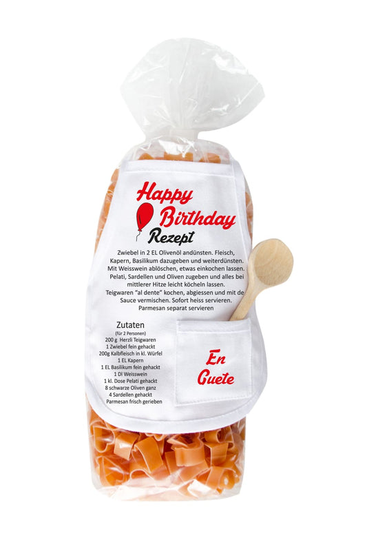 Die Happy Birthday Pasta sind in Herz Form und in einer schoenen Verpackung mit Mini Kochschuerze. Mit dem Spruch: Happy Birthday. Leckeres Nudelgeschenk.