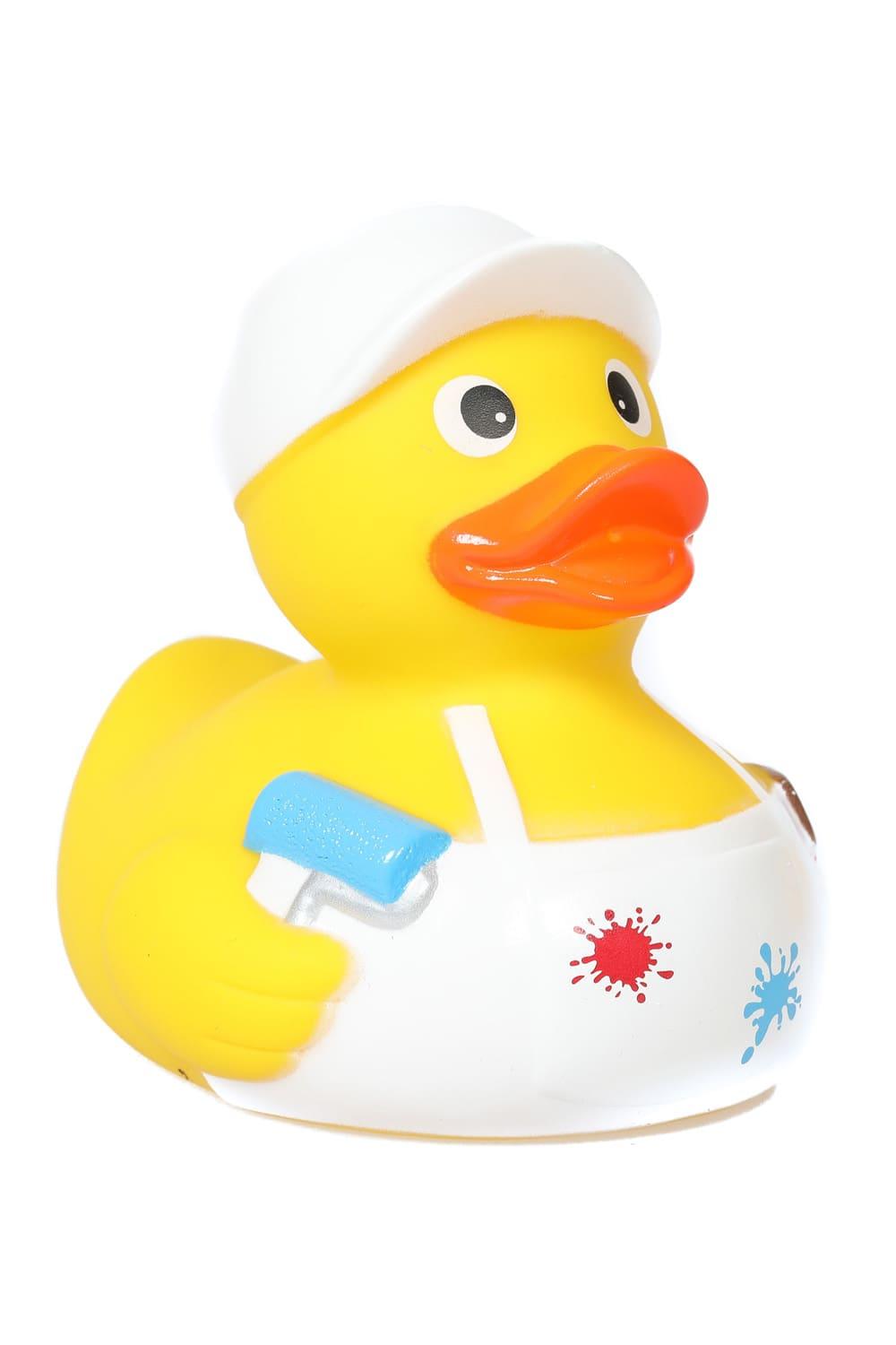 Diese Badeente traegt ihr Entenkleid im Maler Style. Die Badeente hat eine Groesse von 8 cm. Badeenten sind sehr beliebt, weil sie witzig, suess und praktisch sind. Ein absoluter Badespass und originelle Dekoration fuer das Bad. Ein witziges Geschenk fuer alle Maler und Malerinnen.