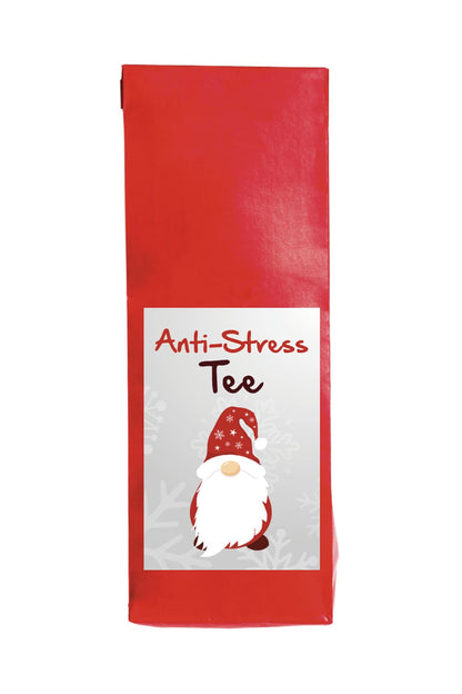 Der leckere Tee aus Fruechten ist in einem roten Beutel verpackt. Mit der Aufschrift: Anti Stress Tee. Ein ideales Teegeschenk fuer die Weihnachtszeit!
