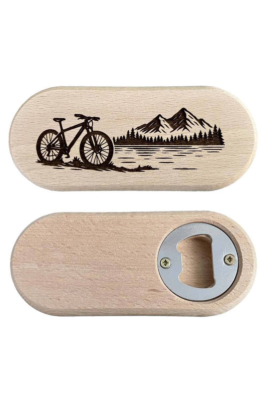 Der Flaschenoeffner aus Holz mit Mountainbike Motiv. Ein ideales Geschenk fuer alle, die gerne Velo fahren! Jetzt online bei geschenkinsel.ch kaufen!