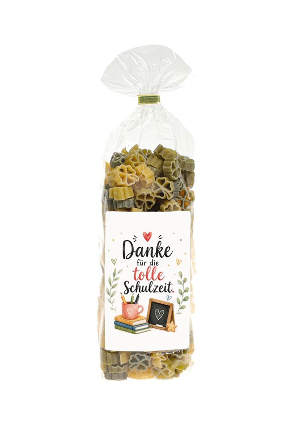 Pastasaeckli mit bunter Kleeblatt-Pasta und Etikette «Danke fuer die tolle Schulzeit» – Geschenk fuer Lehrpersonen.